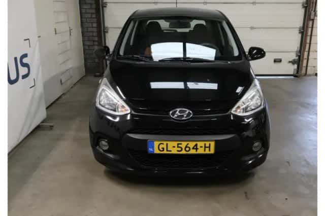 Hyundai i10 (2015) thumbnail 2