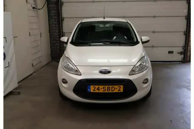 Ford Ka (2011) thumbnail 2