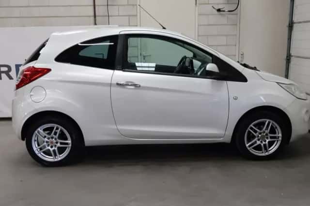 Ford Ka (2011) thumbnail 5
