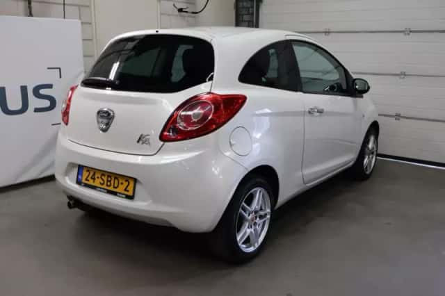 Ford Ka (2011) thumbnail 6