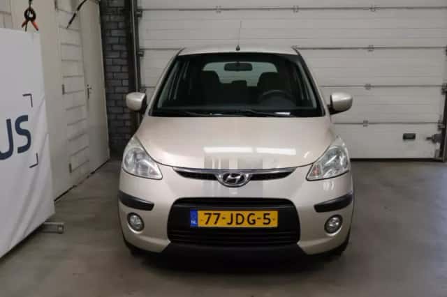 Hyundai i10 (2009) thumbnail 2
