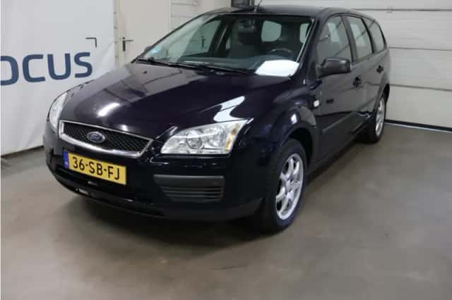Ford Focus (2005) thumbnail 3