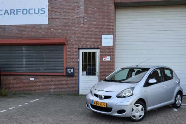 Toyota Aygo (2011) thumbnail 1