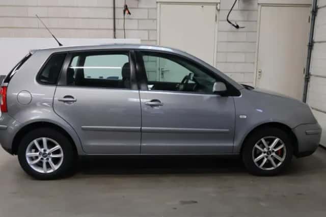 Volkswagen Polo (2005) thumbnail 5