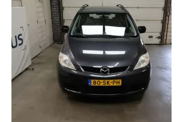 Mazda 5 (2006) thumbnail 2