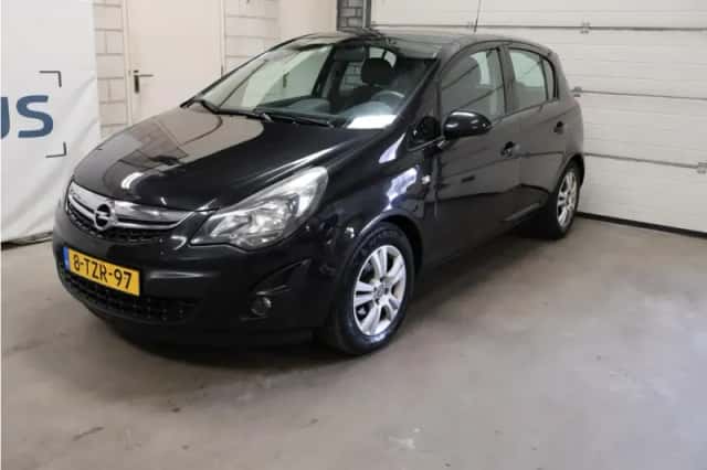 Opel Corsa (2014) thumbnail 3