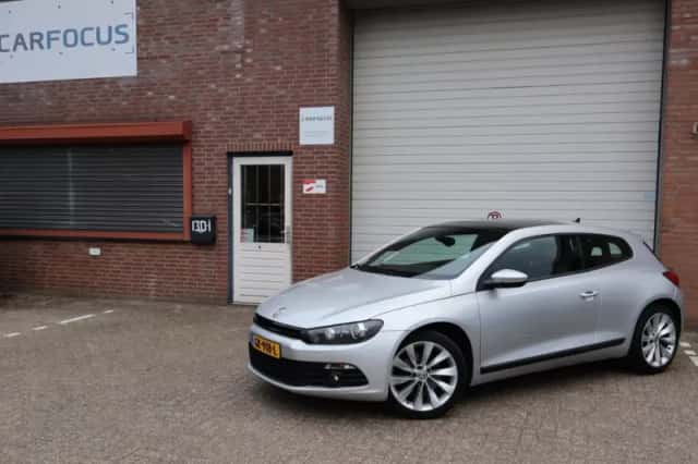 Volkswagen Scirocco (2011) thumbnail 1