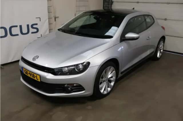 Volkswagen Scirocco (2011) thumbnail 3