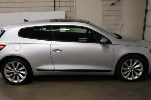 Volkswagen Scirocco (2011) thumbnail 5