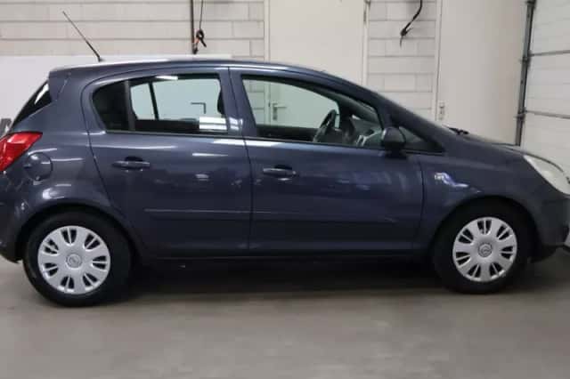 Opel Corsa (2007) thumbnail 5
