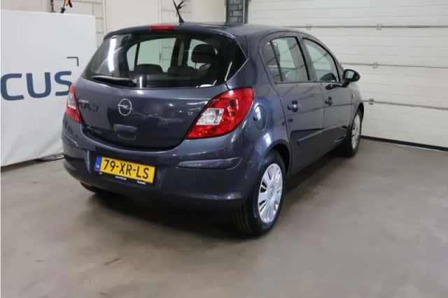 Opel Corsa (2007) thumbnail 6