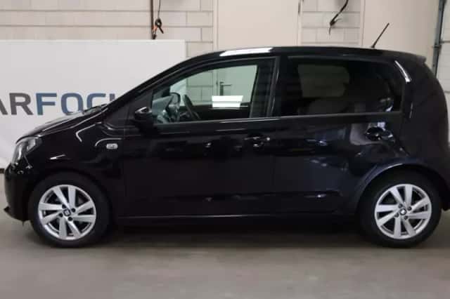 SEAT Mii (2015) thumbnail 4