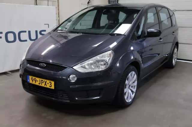 Ford S-Max (2009) thumbnail 3