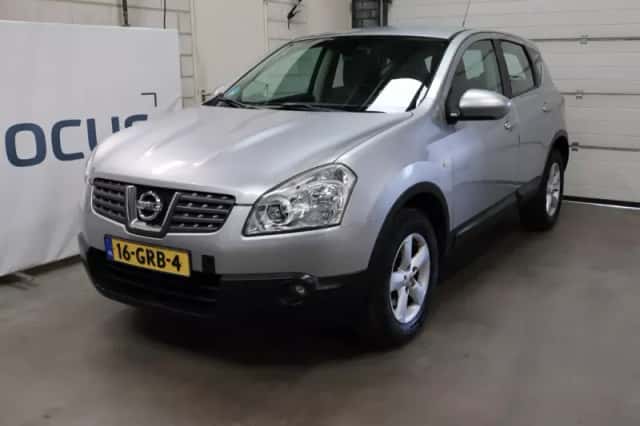 Nissan Qashqai (2008) thumbnail 3