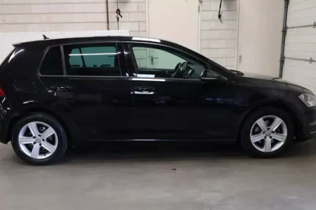 Volkswagen Golf (2013) thumbnail 5