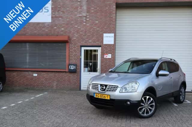 Nissan Qashqai (2009) thumbnail 1