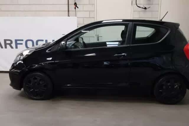 Kia Picanto (2012) thumbnail 4