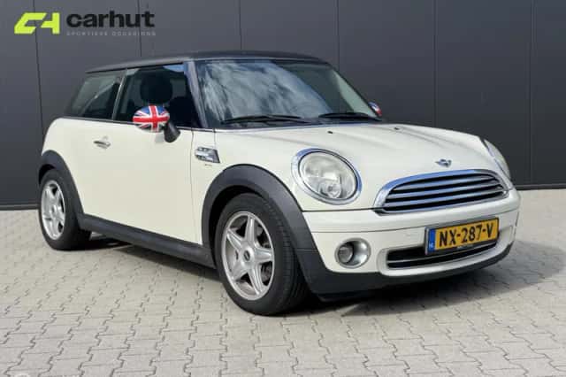 MINI Cooper (2008) thumbnail 1