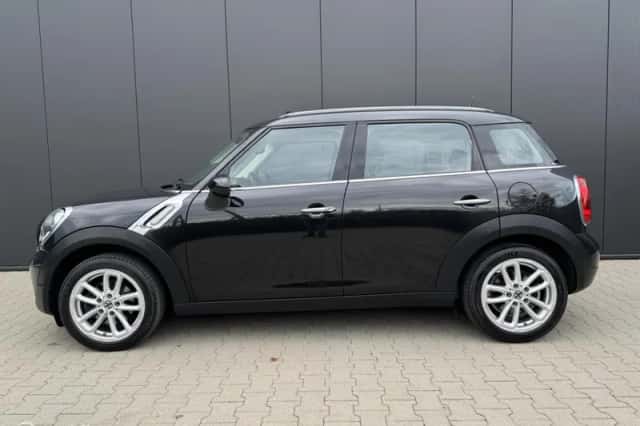 MINI Countryman (2014) thumbnail 4