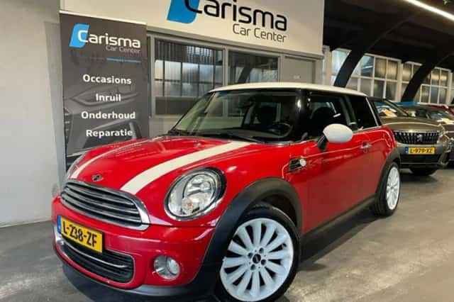 MINI Cooper (2012) thumbnail 1
