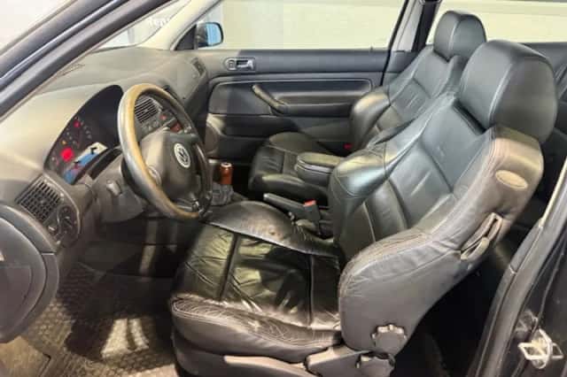 Volkswagen Golf (2000) thumbnail 3
