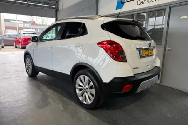 Opel Mokka (2015) thumbnail 2