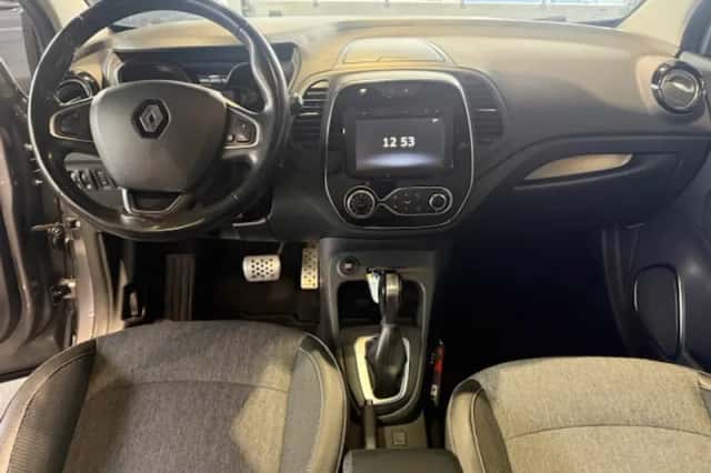 Renault Captur (2019) thumbnail 3
