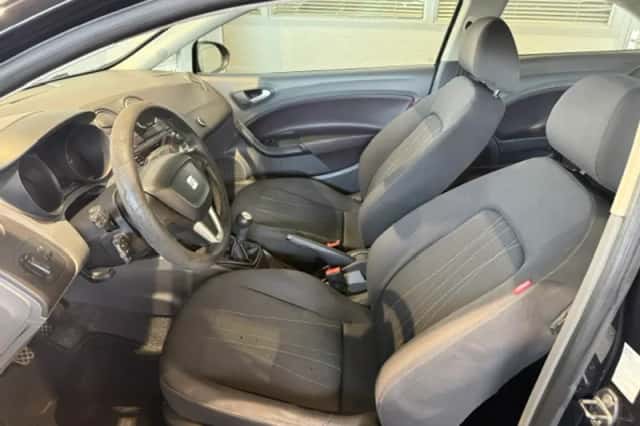 SEAT Ibiza (2012) thumbnail 3