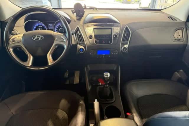 Hyundai ix35 (2012) thumbnail 3