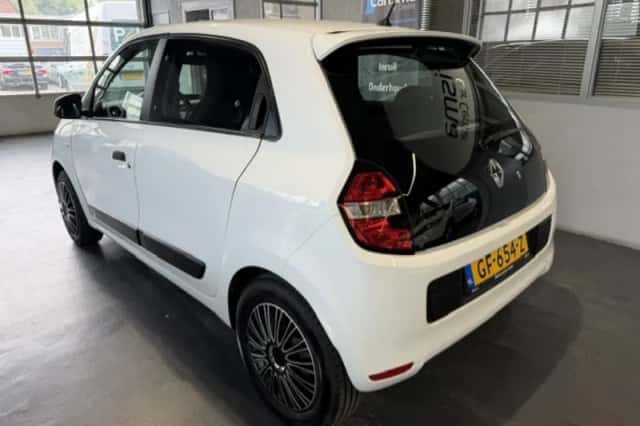 Renault Twingo (2015) thumbnail 3