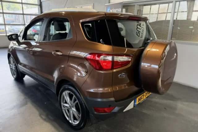 Ford EcoSport (2016) thumbnail 3