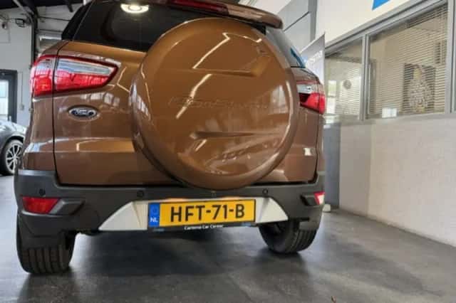 Ford EcoSport (2016) thumbnail 5
