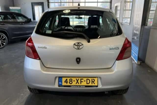 Toyota Yaris (2007) thumbnail 4