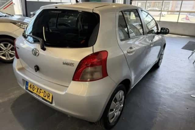 Toyota Yaris (2007) thumbnail 6