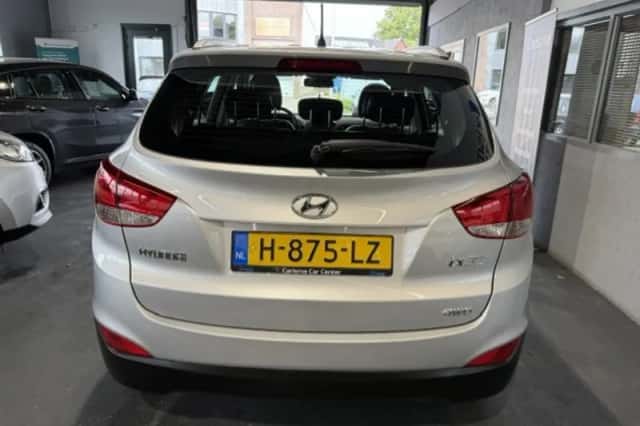 Hyundai ix35 (2010) thumbnail 4
