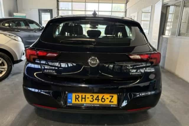 Opel Astra (2017) thumbnail 4