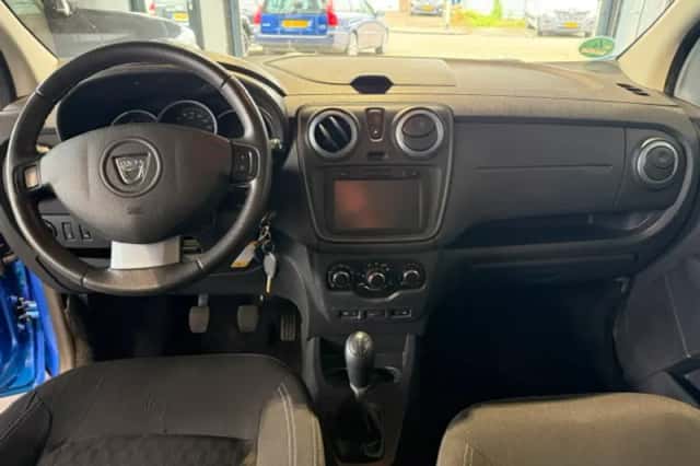 Dacia Lodgy (2015) thumbnail 3