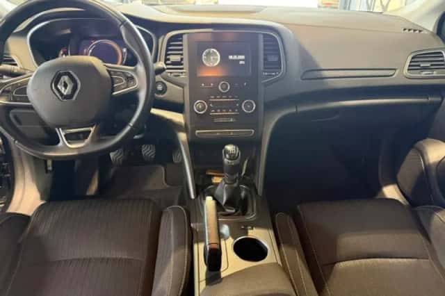 Renault Mégane (2019) thumbnail 3