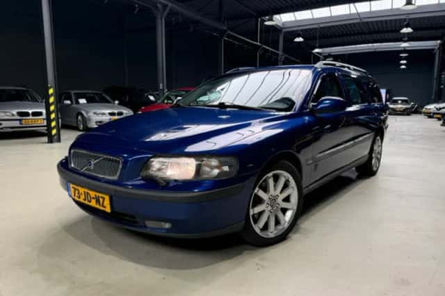 Volvo V70 (2002) thumbnail 1