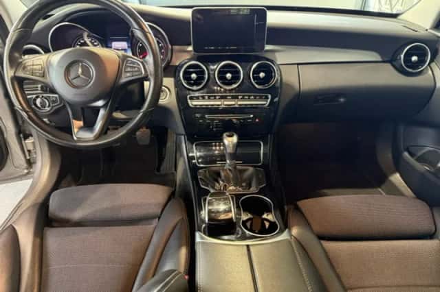 Mercedes-Benz C-Klasse (2015) thumbnail 3
