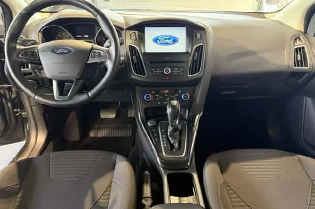 Ford Focus (2016) thumbnail 3