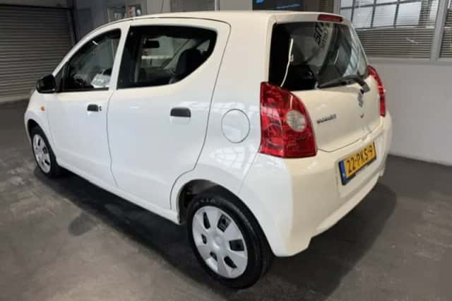 Suzuki Alto (2011) thumbnail 3