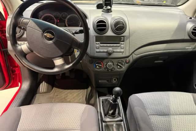 Chevrolet Aveo (2008) thumbnail 3