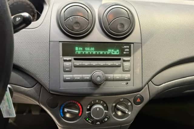 Chevrolet Aveo (2008) thumbnail 6