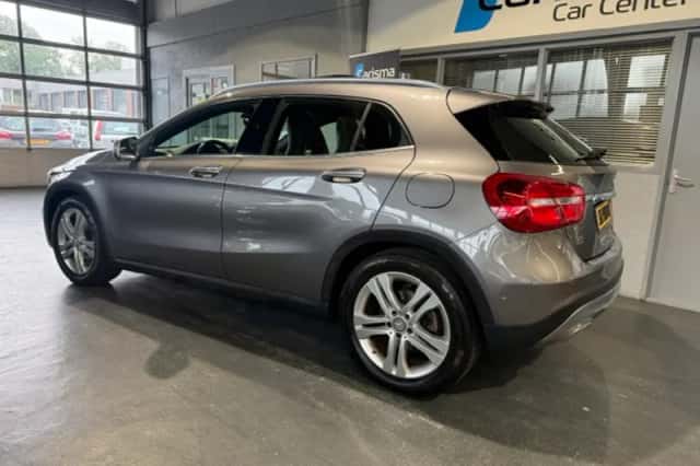 Mercedes-Benz GLA-Klasse (2016) thumbnail 2