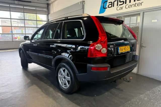 Volvo XC90 (2004) thumbnail 2