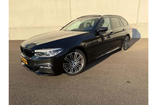 BMW 5-Serie (2017) thumbnail 1