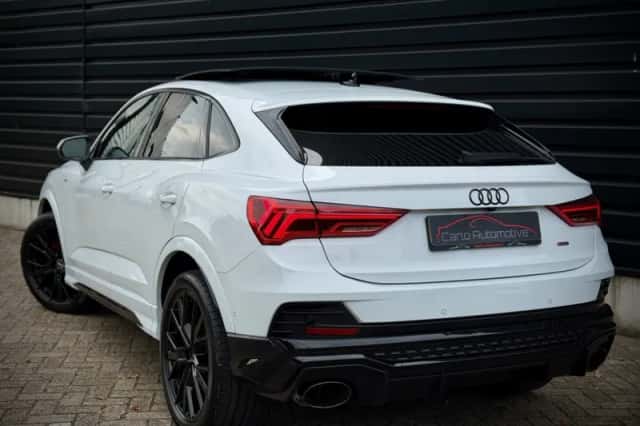 Audi Q3 Sportback (2021) thumbnail 3
