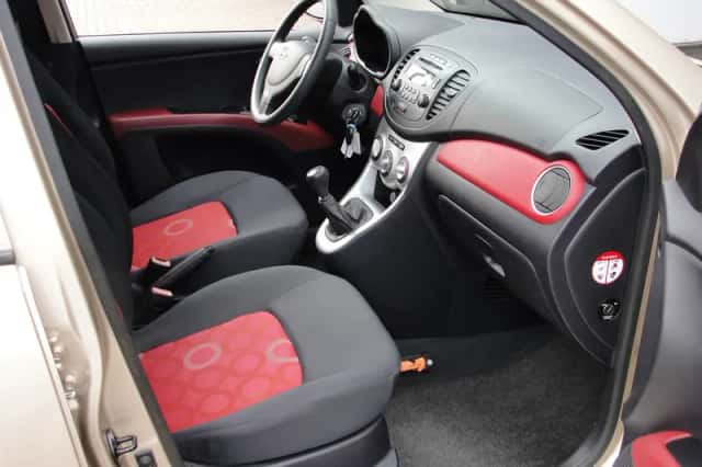 Hyundai i10 (2009) thumbnail 4