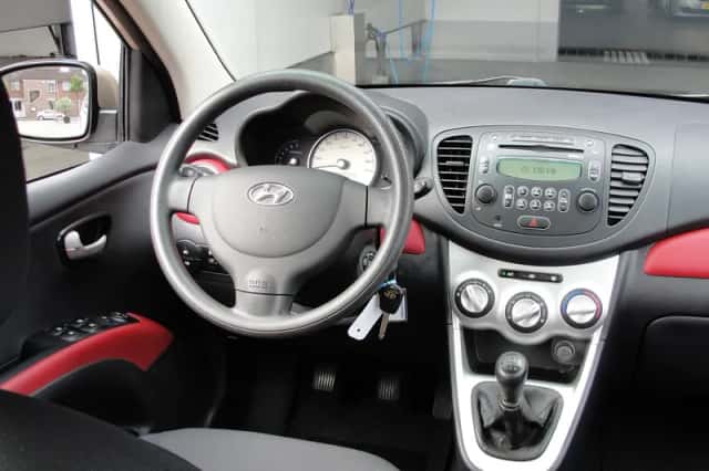 Hyundai i10 (2009) thumbnail 6